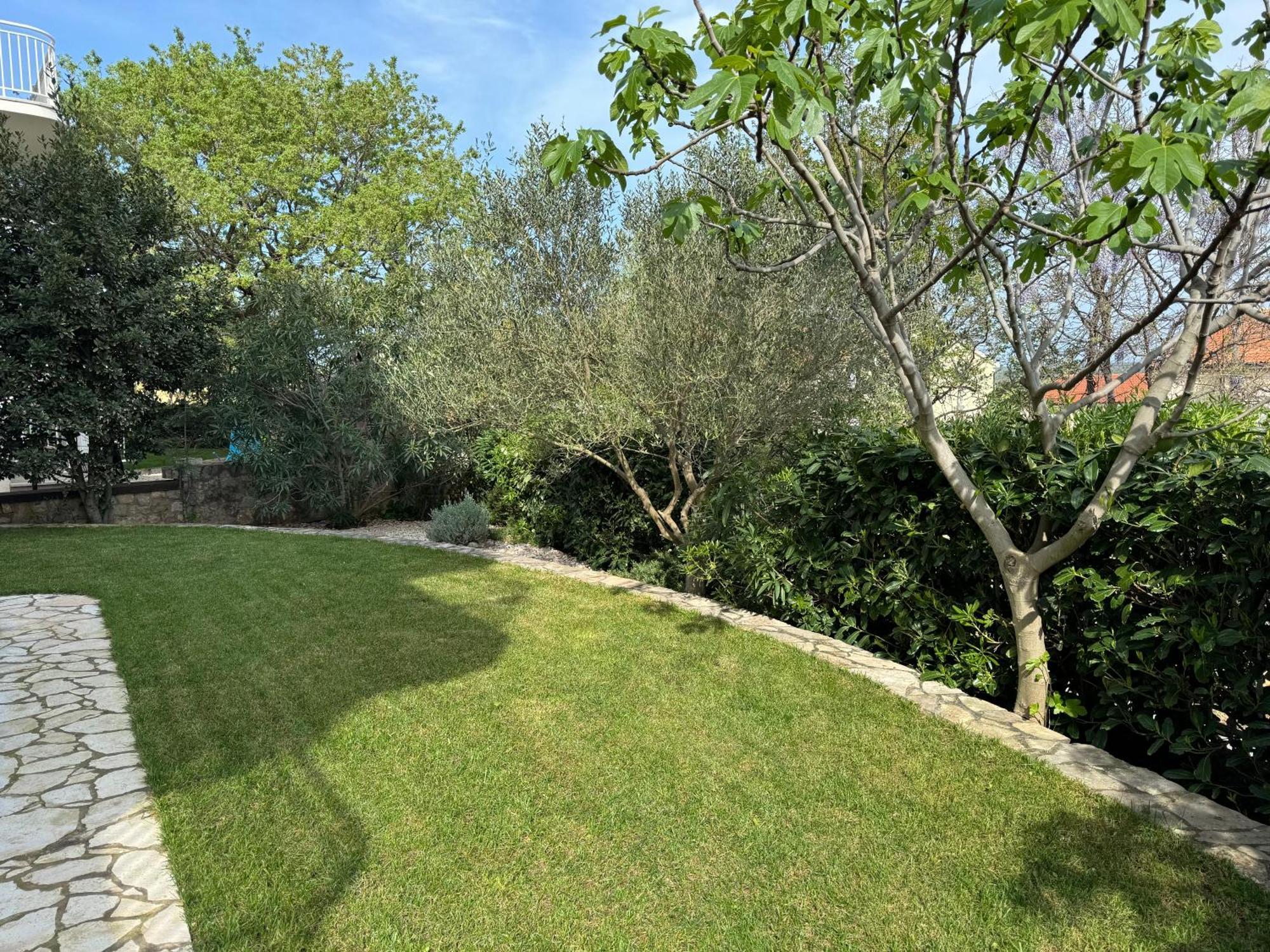 Apartmani Marija Klimno B Exterior foto