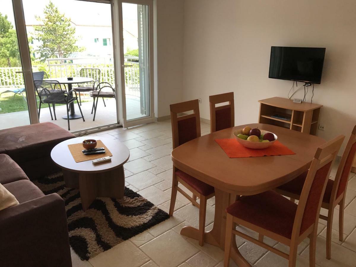 Apartmani Marija Klimno B Exterior foto
